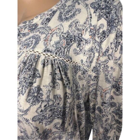 Lucky Brand Damask Patterned Loose Fit V-Neck Long Sleeve Shirt - Picture 2 of 5